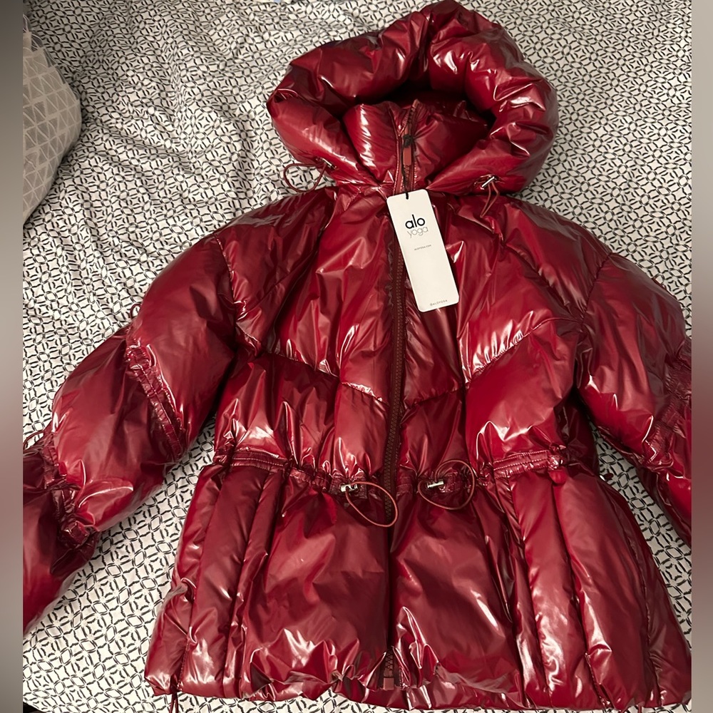Alo Yoga Stunner Puffer Jacket